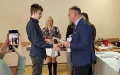 Drugie miejsce w powiatowym konkursie języka angielskiego (10)