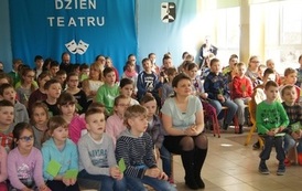 POWITANIE WIOSNY POETYCKO I TEATRALNIE15