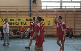 XVII SAMORZĄDOWY TURNIEJ PIŁKI SIATKOWEJ21