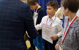 Sukcesy naszych uczni&oacute;w w Powiatowym Turnieju Mistrz warcab&oacute;w (7)