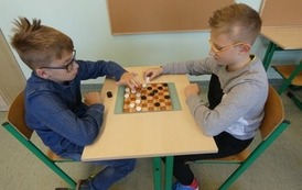 Szkolny Mistrz Gry w Warcaby wyłoniony! (4)