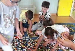 Zbudowaliśmy kmieciński kości&oacute;ł z klock&oacute;w Lego (6)