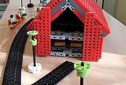 Zbudowaliśmy kmieciński kości&oacute;ł z klock&oacute;w Lego (3)