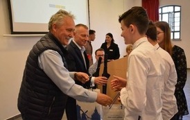 Zwycięstwo naszej drużyny w Konkursie 30 lat Wolnej Polski (2)