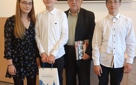 Zwycięstwo naszej drużyny w Konkursie 30 lat Wolnej Polski (1)