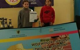 Agata i Zuzia w wojew&oacute;dzkim finale tenisa 2