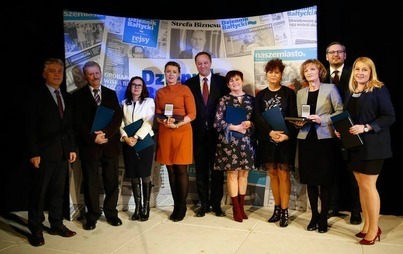 Zdjęcie do Pani Ewelina Kujawska wyr&oacute;żniona w plebiscycie Nauczyciel na Medal!