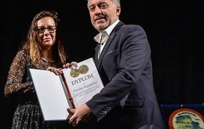 Zdjęcie do Nasze sukcesy w konkursie Nauczyciel i Szkoła na Medal